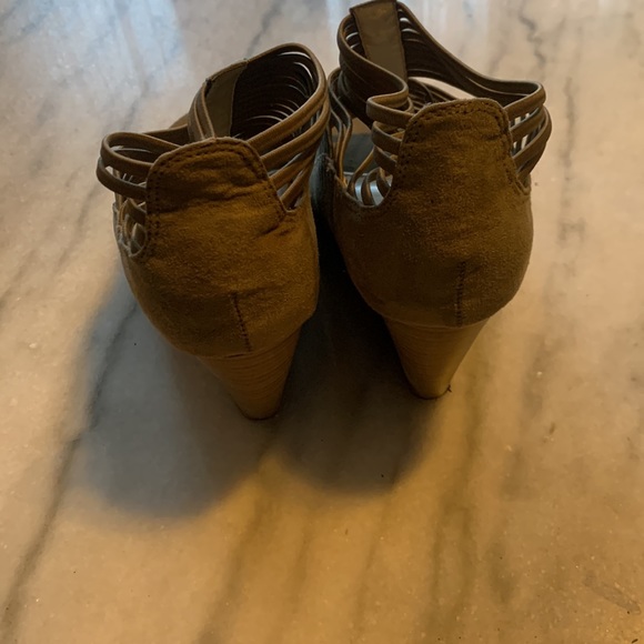 Used Dark Tan Woman Wedges - Picture 3 of 6